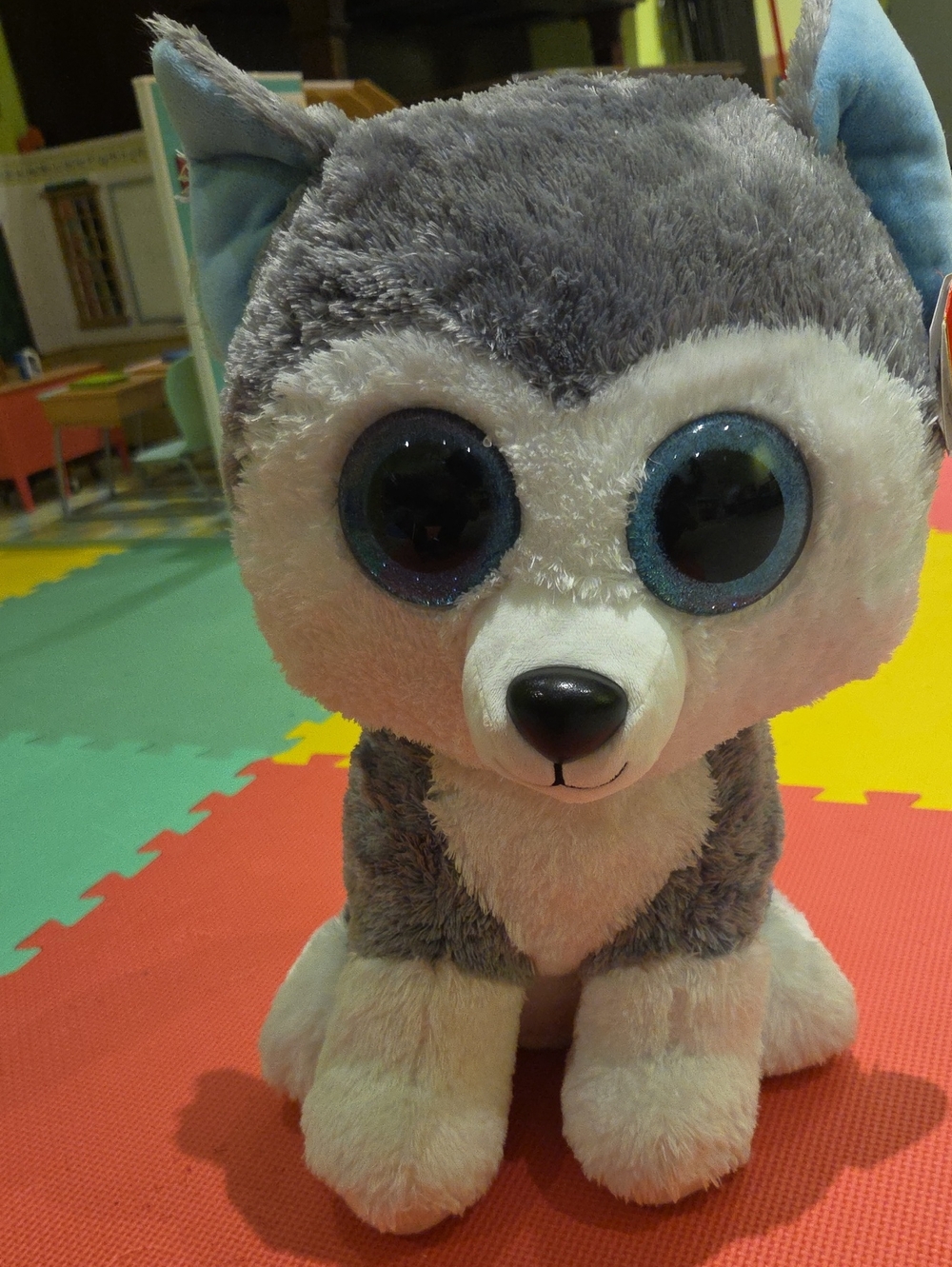 Gray & White Husky Plush Toy with Sparkle Blue Eyes - Kids Stuffed Animal